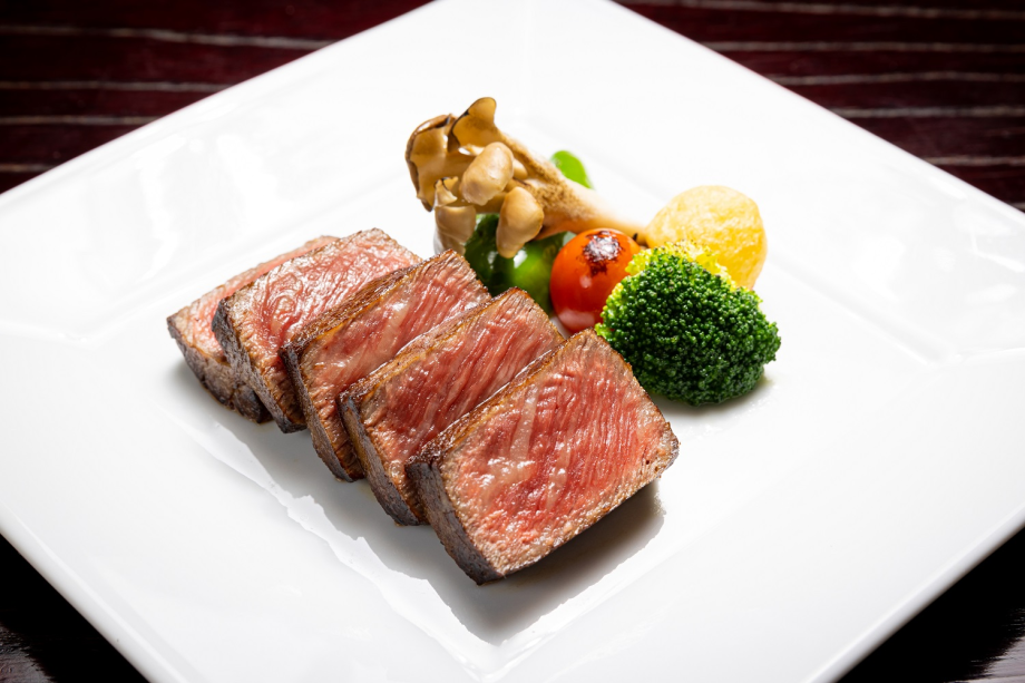 Enjoy the finest marbled meat with the chef's special sauce.