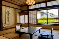 Each guest room is a detached Sukiya style.