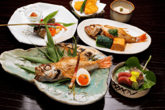 日本海の高級魚「のどぐろ」は、白身魚だが上品な脂がたっぷりのり、「白身のトロ」の異名を持つ。塩焼きや煮付けが相性抜群！