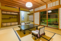 Pure Japanese-style sukiya-zukuri made entirely of cypress, a special room with a view of the Japanese garden (10 tatami mats + 4.5 tatami mats)