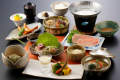 Enjoy kaiseki cuisine that incorporates seasonal ingredients.