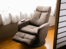 マッサージチェアで疲れをほぐしてください♪