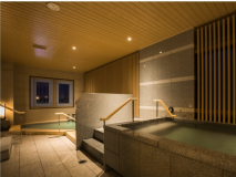女性大浴場も落ち着きのある雰囲気の中、天然温泉をお愉しみいただけます 女性大浴場も落ち着きのある雰囲気の中、天然温泉をお愉しみいただけます