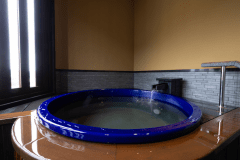 2024年3月リニューアル(6階)露天風呂付和モダンツイン「天鵞絨-びろーど」の露天風呂♪