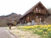 本格ログハウスで別荘気分をご堪能ください