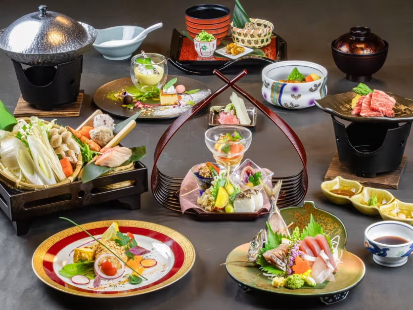 2025年9月10月《お献立一例》料理長自ら厳選した旬の食材をふんだんに使用しております♪