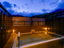 自家源泉のお湯で癒される展望露天風呂