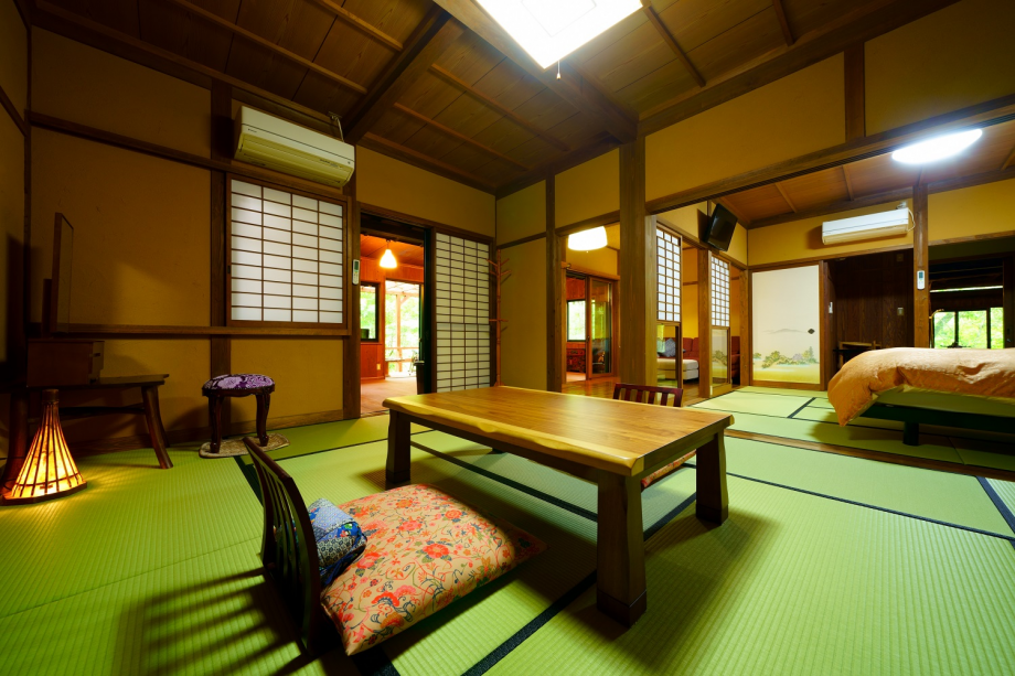 特別室「四季彩」主室