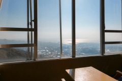 和室の一例【南星宮】。お部屋から見る景色が蒲郡方面をご覧いただけます。