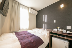 【シングルルーム】お部屋からは景色はご覧いただけません。