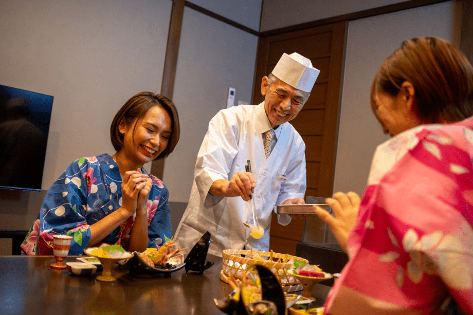 【Japanese Tradition】Japanese Wagyu Sukiyaki-Style Hot Pot & Tempura. Indulge in the rich flavors of Wagyu beef and delicate tempura in a tranquil Japanese setting.