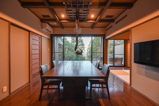 囲炉裏の空間と異なる彩りを感じる特別室◆禁煙＜66平米＞