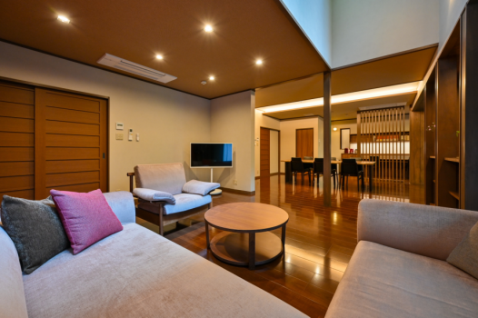 Suite Room with Private Barrel Sauna