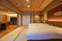 和をモチーフに仕立て、心地よい風を感じながらお二人で過ごす【ダイニングルーム／禁煙】＜57平米＞