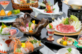 【２大グルメ】『伊勢海老』と『アカザエビ』２つの海老がメインの会席料理です。食べ比べてお楽しみくださいませ。※季節により料理内容や器が異なる場合がございます。