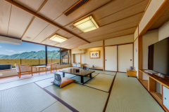 【2023浴室リニューアル】１００％天然温泉檜風呂付湖側特別室　石庭から湖景色を一望■和室二間■禁煙