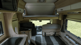 【신치토세 공항점】Rental Car | Cresson Journey TypeX