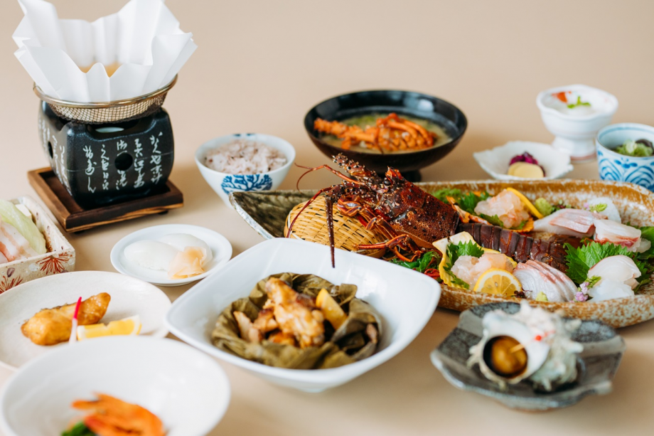 伊勢えび&地鶏・天草大王プラン 1泊2食付き18,000円~ 伊勢えび&地鶏・天草大王プラン 1泊2食付き18,000円~