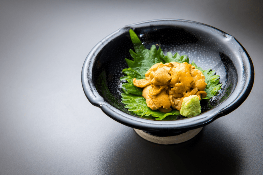 とろけるほどに濃厚であま～い生ウニのお造り