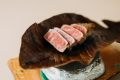 年間400頭しか出荷されない貴重な天草黒牛を朴葉焼で！