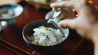 夏限定【アオリイカ丼プラン】いか丼のみのシンプル夕食｜夕食はお部屋食｜天草観光拠点にもおすすめ！｜添い寝のお子様無料！