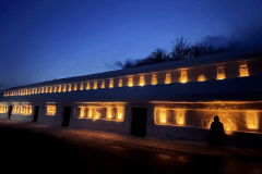 【雪旅籠の灯り】昔の志津の旅籠を雪で再現