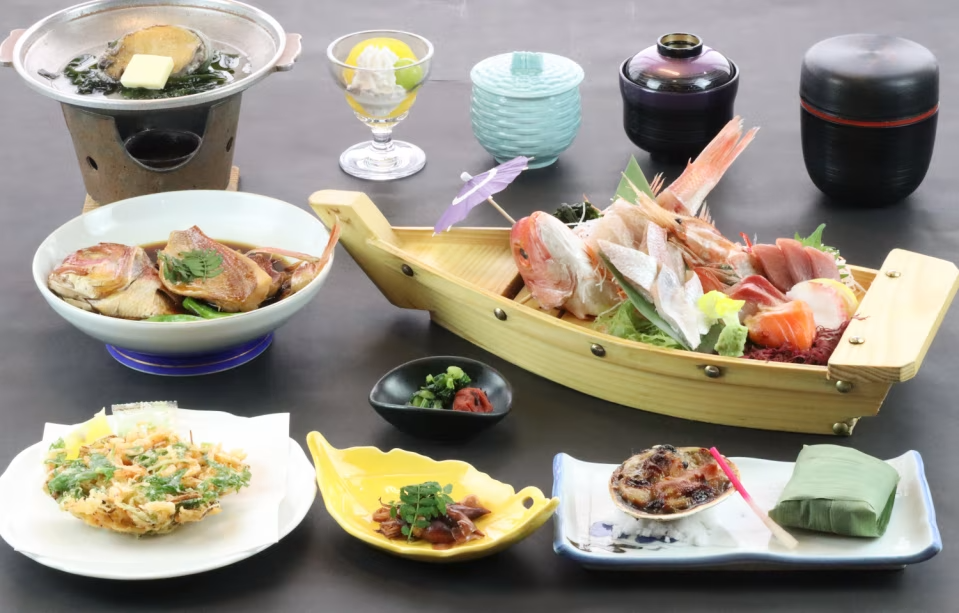 【直前割】【一色漁港直送天然地魚御膳・鮑付き・海の幸12種】♪高物価応援プラン(夕食も朝食もお部屋食) 【直前割】【一色漁港直送天然地魚御膳・鮑付き・海の幸12種】♪高物価応援プラン(夕食も朝食もお部屋食)