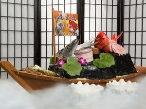 ☆彡受賞☆彡【厳選した食材・活魚　料理長のおまかせ特別玉手箱会席】飲み放題〈夕朝食部屋食〉