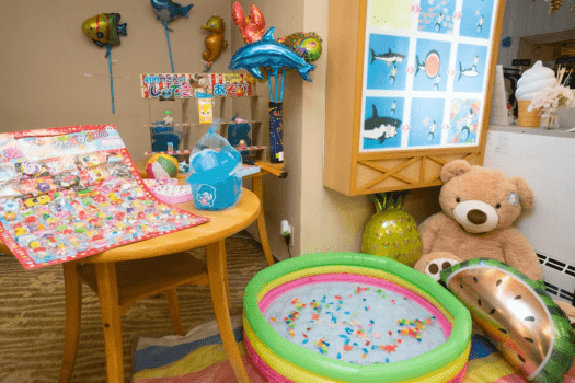 【ファミリー】大人は鮑付き船盛会席／五大特典付〈部屋食・キッズスペース翌日15時まで利用可〉