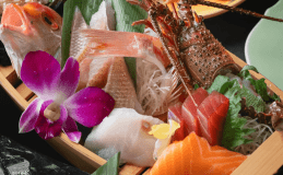 ☆彡竜宮ホテル　昼特別プラン☆彡 ☆ 伊勢海老＆一色魚舟盛・鮑踊り焼き付き豪華ランチ