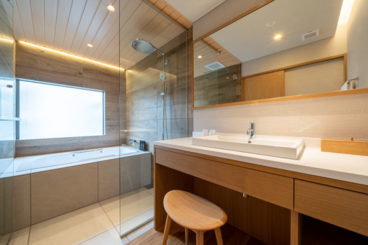 Luxury Twin-Bed Room Luxury Twin-Bed Room