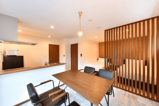 【朝食付】大人4名以上で35％OFF！お得にグループステイ