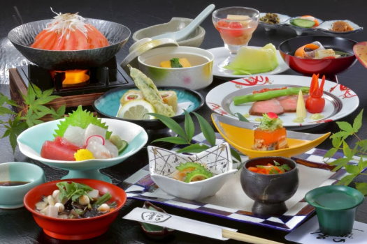 【秋限定】美食美酒美肌で秋三昧の旅！＜会津郷土料理3種＋大吟醸飲み比べセット＋天然温泉＞