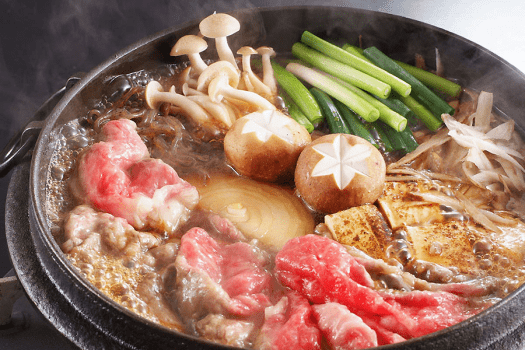 特選和牛のすき焼き。料理長特製の割下とお肉の絡みがたまりません！
