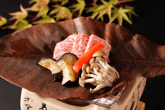 奈義牛の朴葉味噌焼き 奈義牛の朴葉味噌焼き