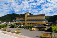 ［季譜の里外観］湯治の湯、美肌の湯として1200年以上の歴史を持つ湯郷温泉