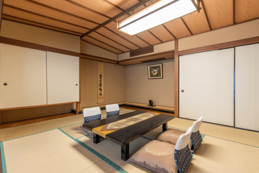 【Mikazuki CLUB9】 'Kawasemi Suite' with an Open-air Bath