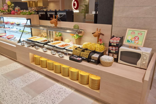 お子様にもうれしいキッズバイキングコーナーも登場！