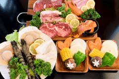 【日帰りランチＢＢＱ/お食事付き】牛サーロインステーキ付き特選BBQ / ５０００円コース【ご利用時間11：00～14：00】