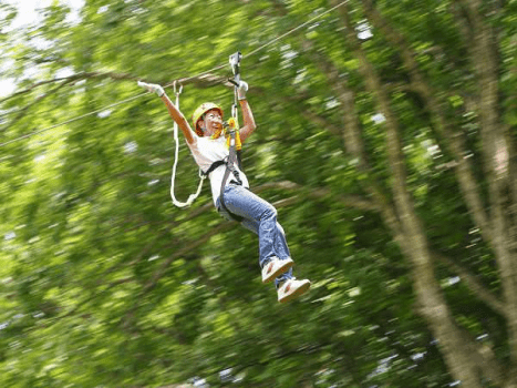 *当館より車で2分♪ワイヤーを使って爽快に滑り下りる絶叫アクティビティー≪ジップライン≫！