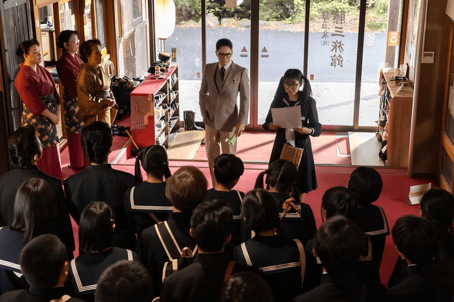 【映画おいしい給食ロケ地記念】劇中登場の藤三旅館で味わう郷土料理「おいしい給食膳」