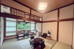 昭和16年木造建築　渓流を望む【和室７畳】※トイレ・洗面なし