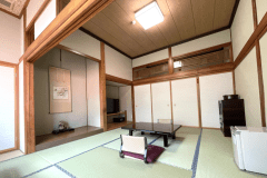 文豪「田宮虎彦」執筆【和室８畳+４畳】※トイレ・洗面なし