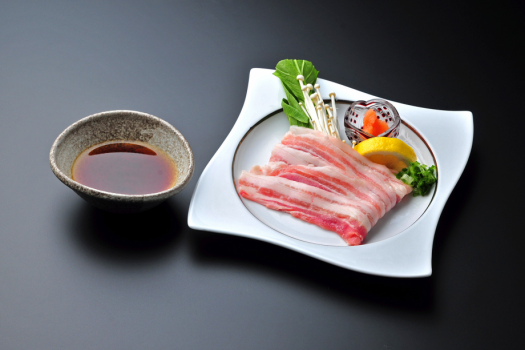 【ご夕食料理一例】伊勢志摩ロイヤルポークしゃぶしゃぶ