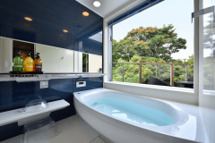 【準特別室 藪柑子（やぶこうじ）】自然の息吹とエナジーを全身に浴びる展望バスルーム付きの準特別室