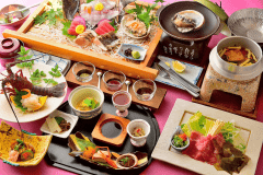 【重兵衛会席】地元が誇る３大食材「伊勢海老・あわび・松阪牛」をご堪能いただける、重兵衛の贅沢三昧なお料理。