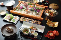 夏のご馳走！旬彩会席