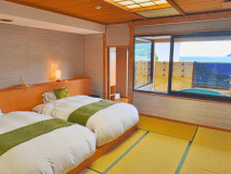 モダンツインルームと露天風呂