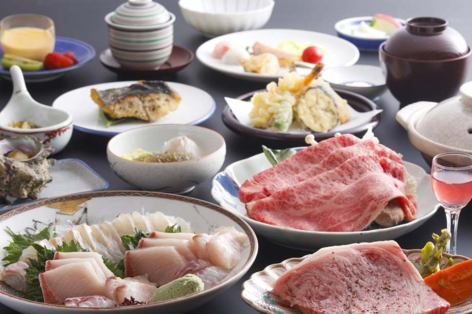 [Dinner] [luxury beef Dinner] Kyoto Tamba beef steak, shabu-shabu, and seafood from the Sea of Japan!