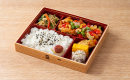 弁当付きプラン 夕食弁当一例 鶏とカシューナッツ炒め弁当